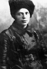 Боец уездной Чрезвычайной комиссии по борьбе с контрреволюцией, Яновичи, 1918 год.