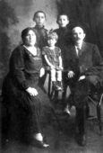 Семья Пеккер, 1928 г.