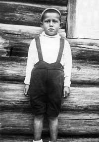 Мой младший брат, Мирский Григорий, семь лет. м.Черея. Фото 1937 года.