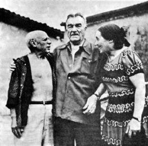 Пабло Пикассо, Фернан и Надя Леже в гостях у Пикассо в Валпориссе.