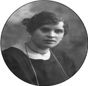    1923 .