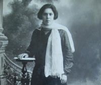 Моя мама - Стеклова (Симкина) Ида Исаковна. 1930 год.