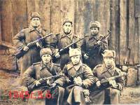 Лев Попков. Верхний ряд, посередине.
