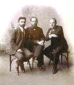 Симха Бен-Цви (Семён Гутман), Иегошуа Хоне Равницкий, Хаим-Нахман Бялик.