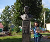 Памятник Бен-Иегуде.