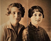 Элька Гольберг (Сандомирская) и Ребекка Гольберг (Шпигель).