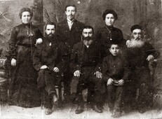 Семья Гилинсон - дед Мойсей со своей семьей.