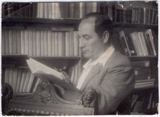 Петр Михайлов.