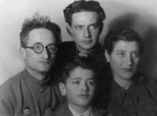 Арон, Евель, Борис и Ривка Ганкины (1947 г.?)