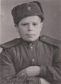 Бобка (Авремл, Борис) Тамаркин, ученик связи, Свердловск, 1943 г.