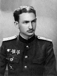 Майор Борис Слуцкий, фронт, 1944 г. Фото из личного архива автора.