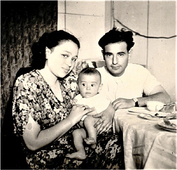 Владимир Бернштам с родителями, 1952 г.