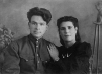 Папа Яков Бергер и мама Сара. Первый снимок молодой семьи.