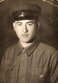 Константин Плавник.