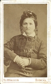 Фото 3: Сося Хаимова Иткина. Фот. И. Киселевъ, Воронеж. После 1876 г.