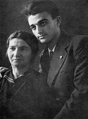 Дядя Илья с моей бабушкой Цилей. Минск, 1947 г.