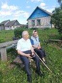 С Зоей Никитичной Видус в Колышках, на бывшей базарной площади.