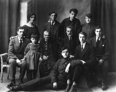 ������� ��� (����� �������): ����� � ���� ������� ��������� �������, (������) ���� ����������� �����������. ������� ��� (����� �������): ������� ��������, ��� ����, ���� ����� �������, ���� ������, ������� �������� ������. ������ ���: ����� ����������� �����������.